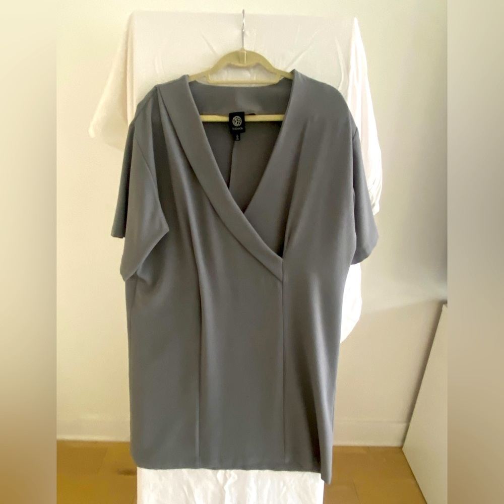 Bobeau grey mini dress. Short sleeves.  Size XL